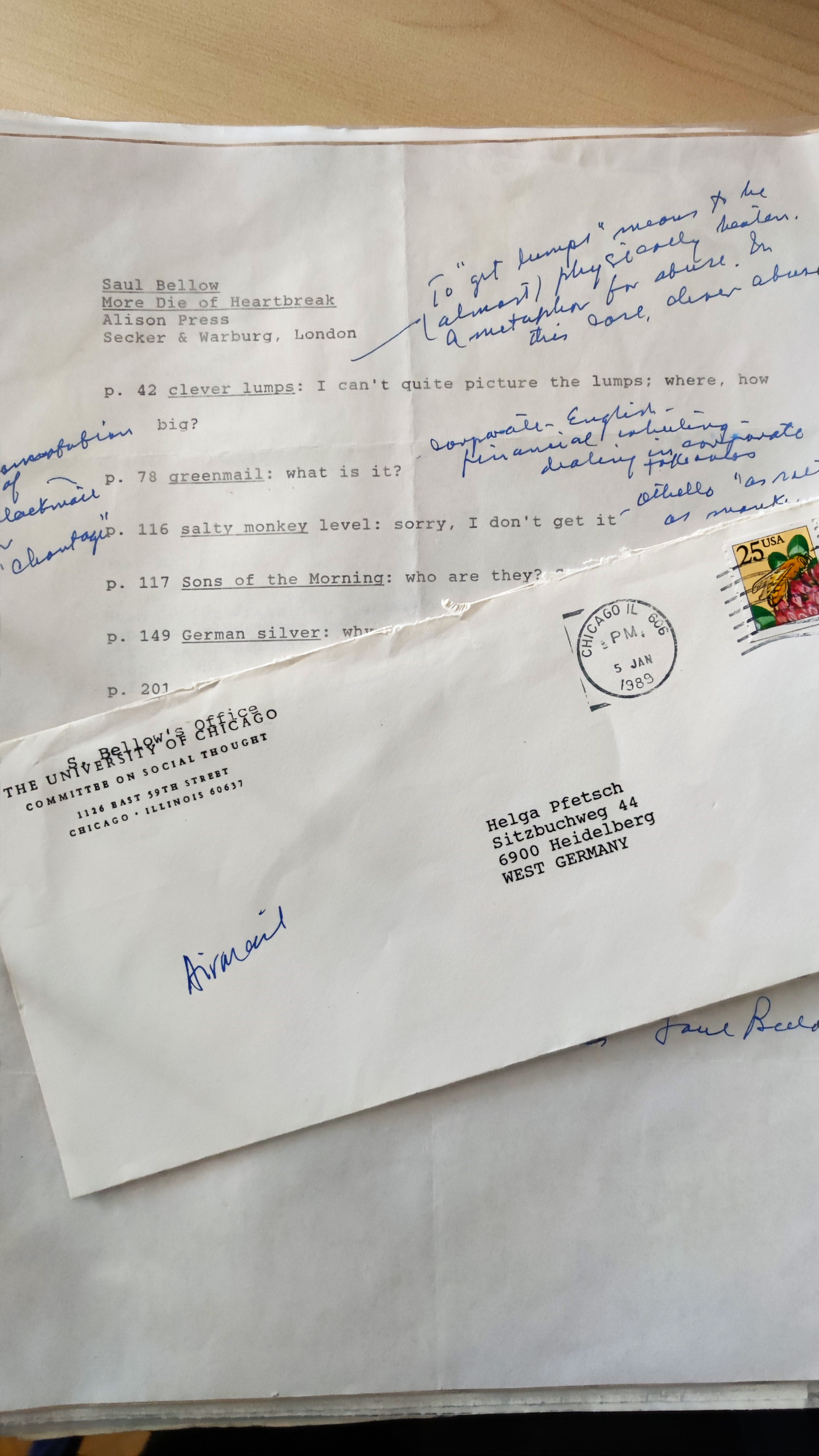 Maschinengeschriebener Brief und Briefumschlag